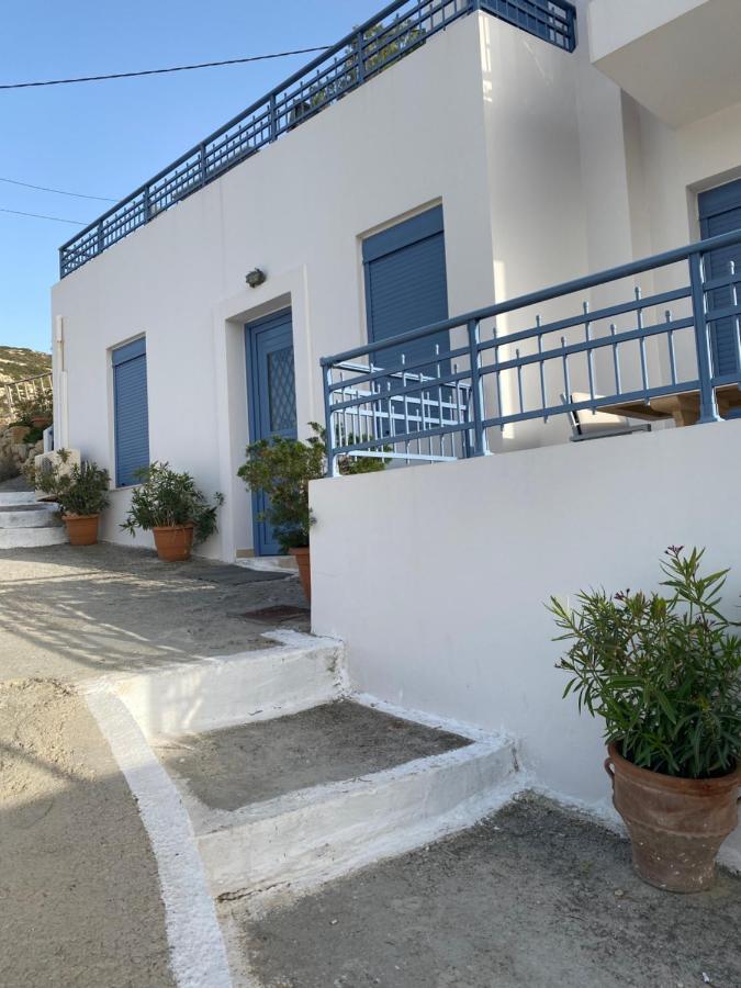 Red - * Matala (Crete)