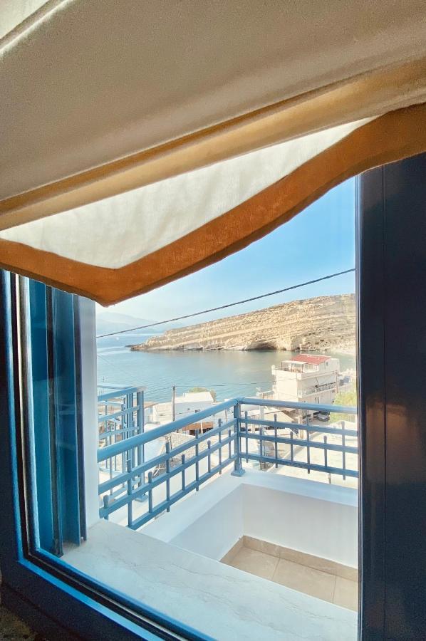 Red - * Matala (Crete)